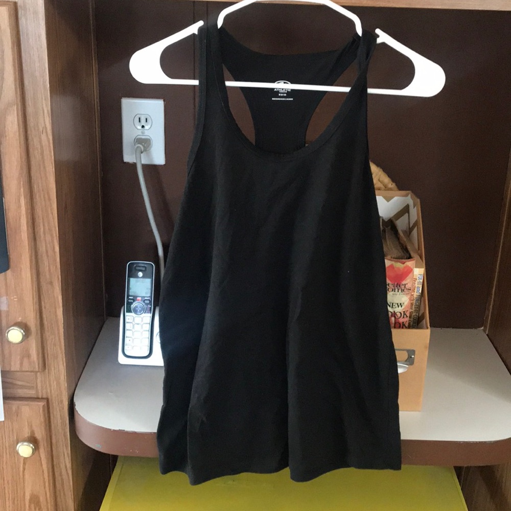 Black workout tank